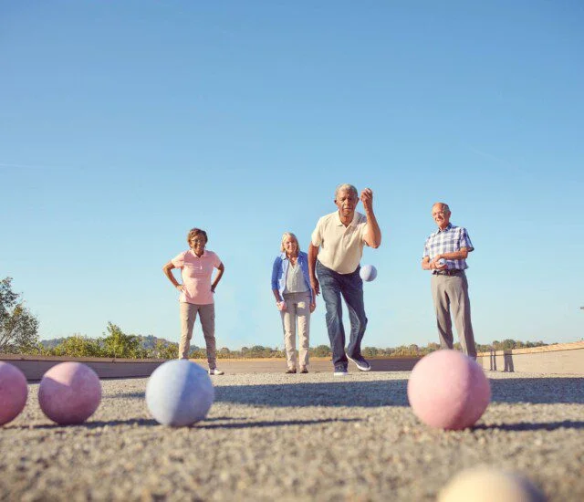 Friendships-That-Transform-Retirement-Friendship-Village-of-South-Hills